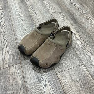 Crocs Swiftwater Mens Size 8 Brown Leather Clog